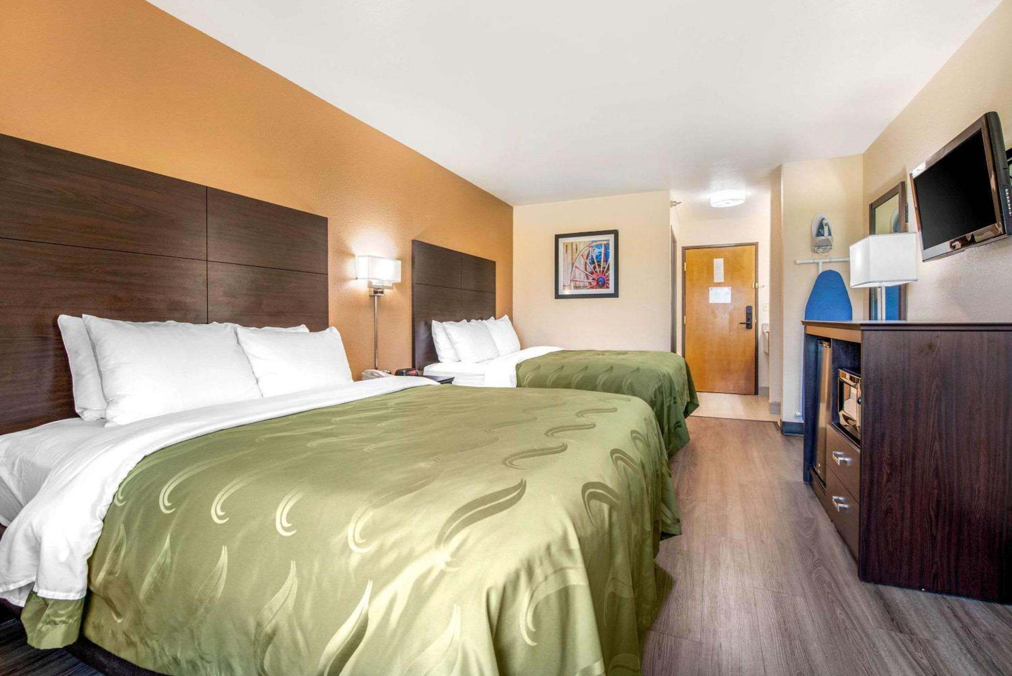 Quality Inn & Suites Brandenburg - Fort Knox Exteriör bild