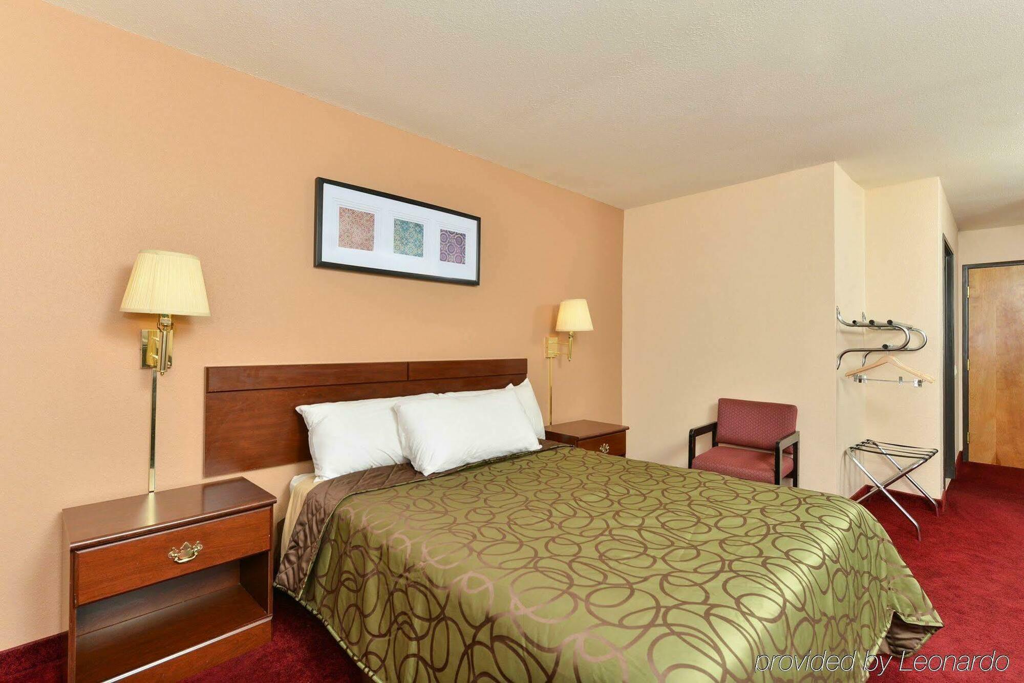 Quality Inn & Suites Brandenburg - Fort Knox Exteriör bild